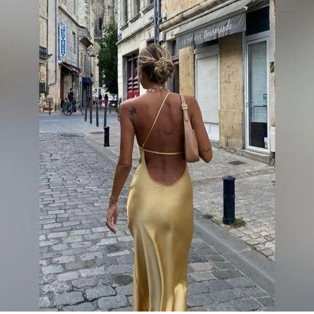 Commense Gold Halter Backless Gown for Night Out